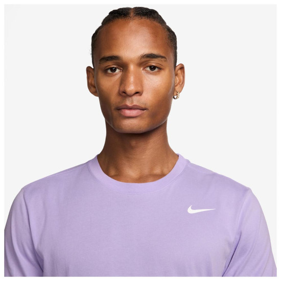 Nike Ανδρική κοντομάνικη μπλούζα Dri-FIT Fitness Tee Nike Ανδρική κοντομάνικη μπλούζα Dri-FIT Fitness Tee